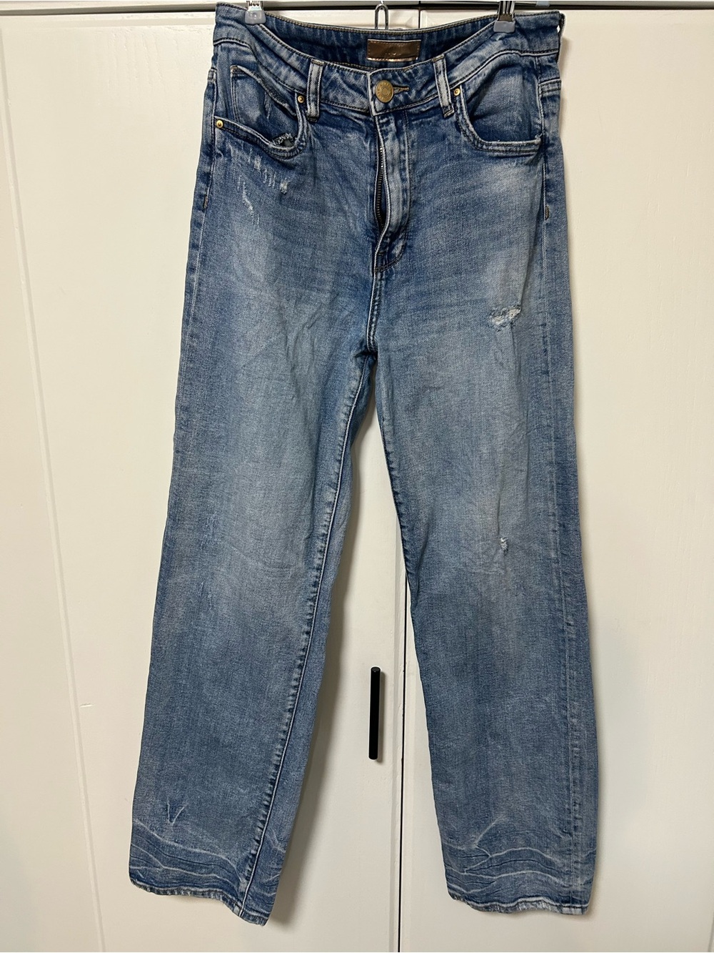 Kut from the Kloth Light Blue Straight Leg Jeans